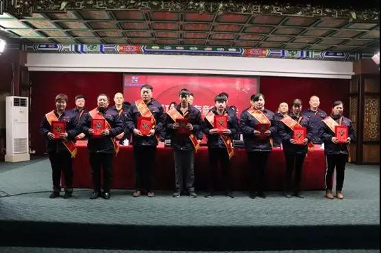 揚先進 樹典型——小鴨國采項目表彰大會隆重召開8.jpg